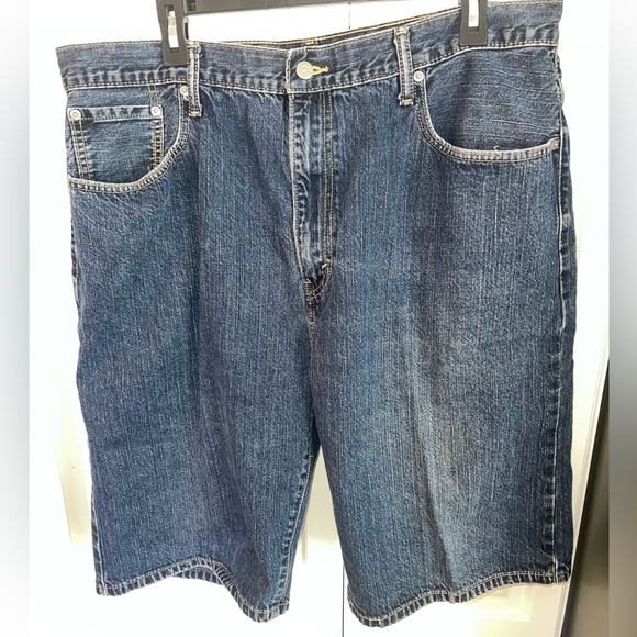 Levi 569 Loose Straight Flat Front Jean Shorts Mens 40 Blue Skateboard‎ - Picture 1 of 4